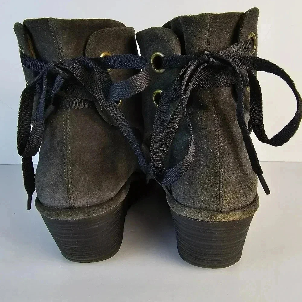 Fly London Women 39 US 8 Yama Wedge Platform Bootie Grey Suede Lace Up Boot